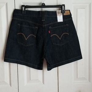 Levis dark wash denim jean short